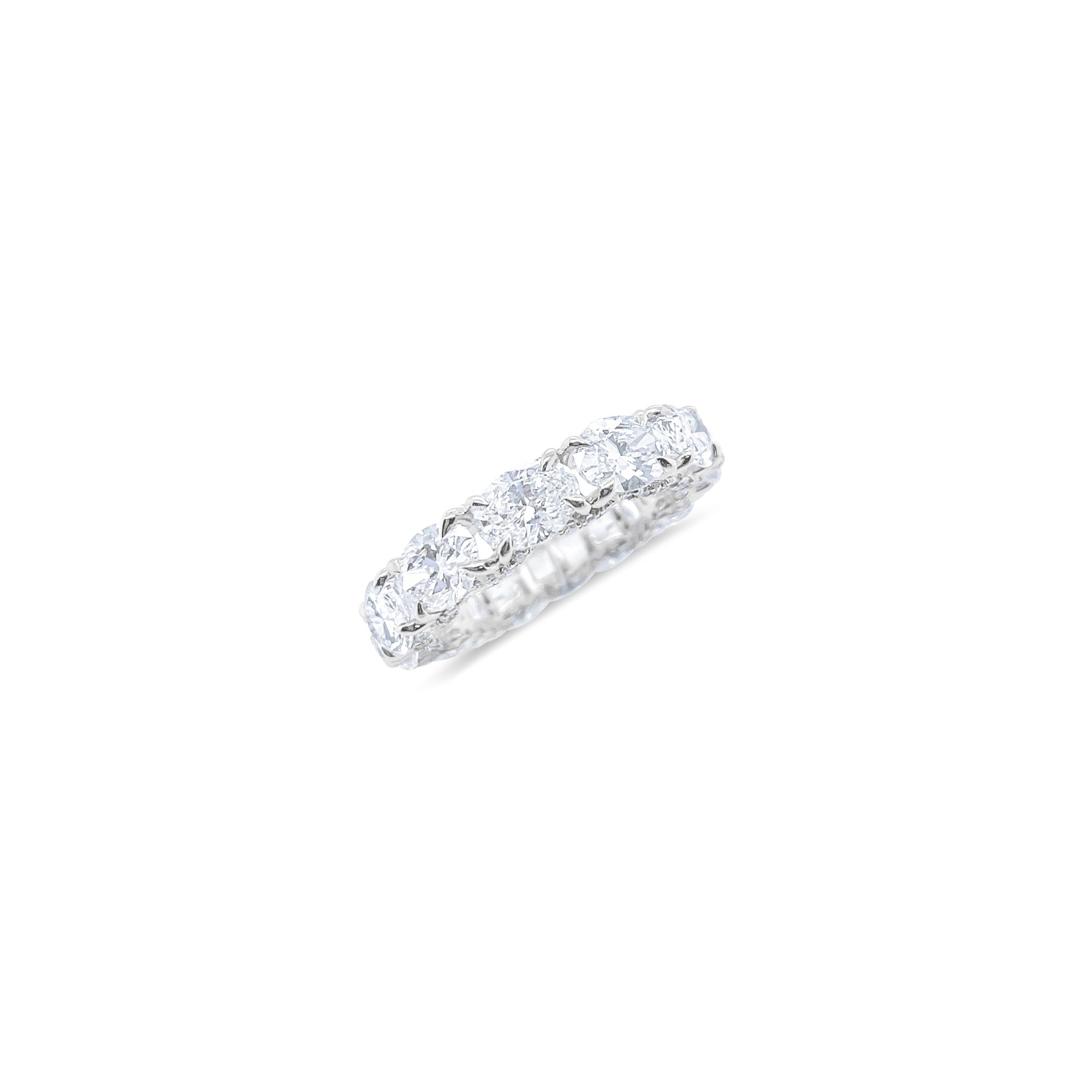 14 Kt White Gold Round Cut 6.67 Ct Diamond Eternity Band