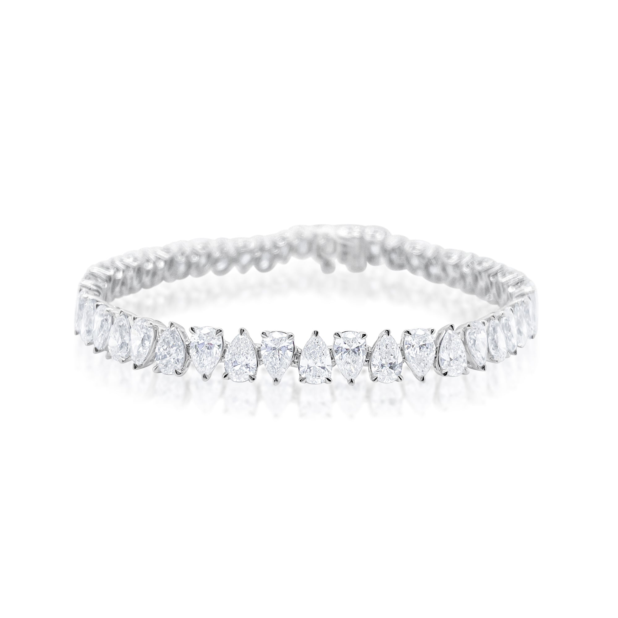 Pear Cut Lab Grown 12.83 Ct Diamond Tennis Bracelet