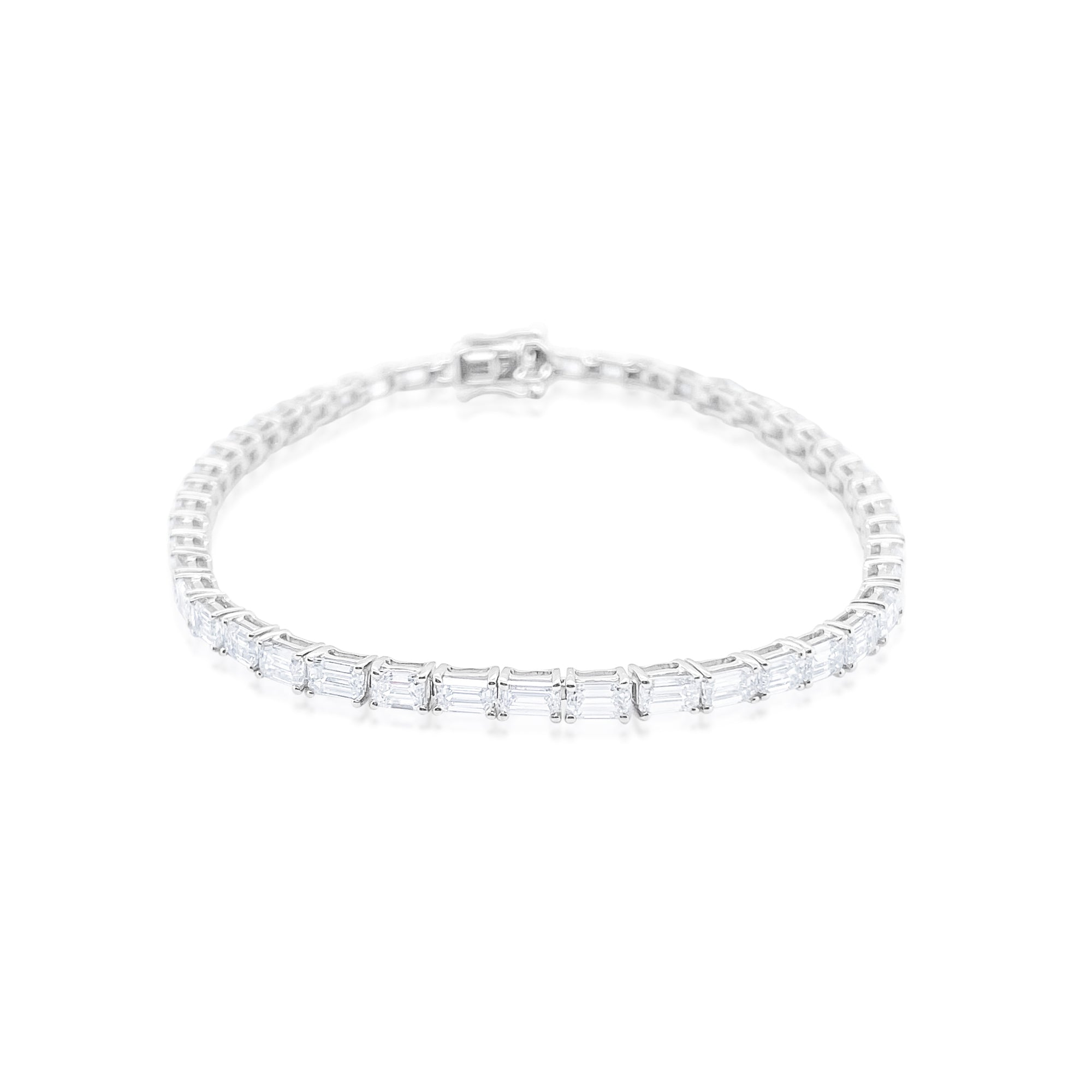 14kt White Gold Horizontal Emerald Cut Tennis Bracelet 7.53