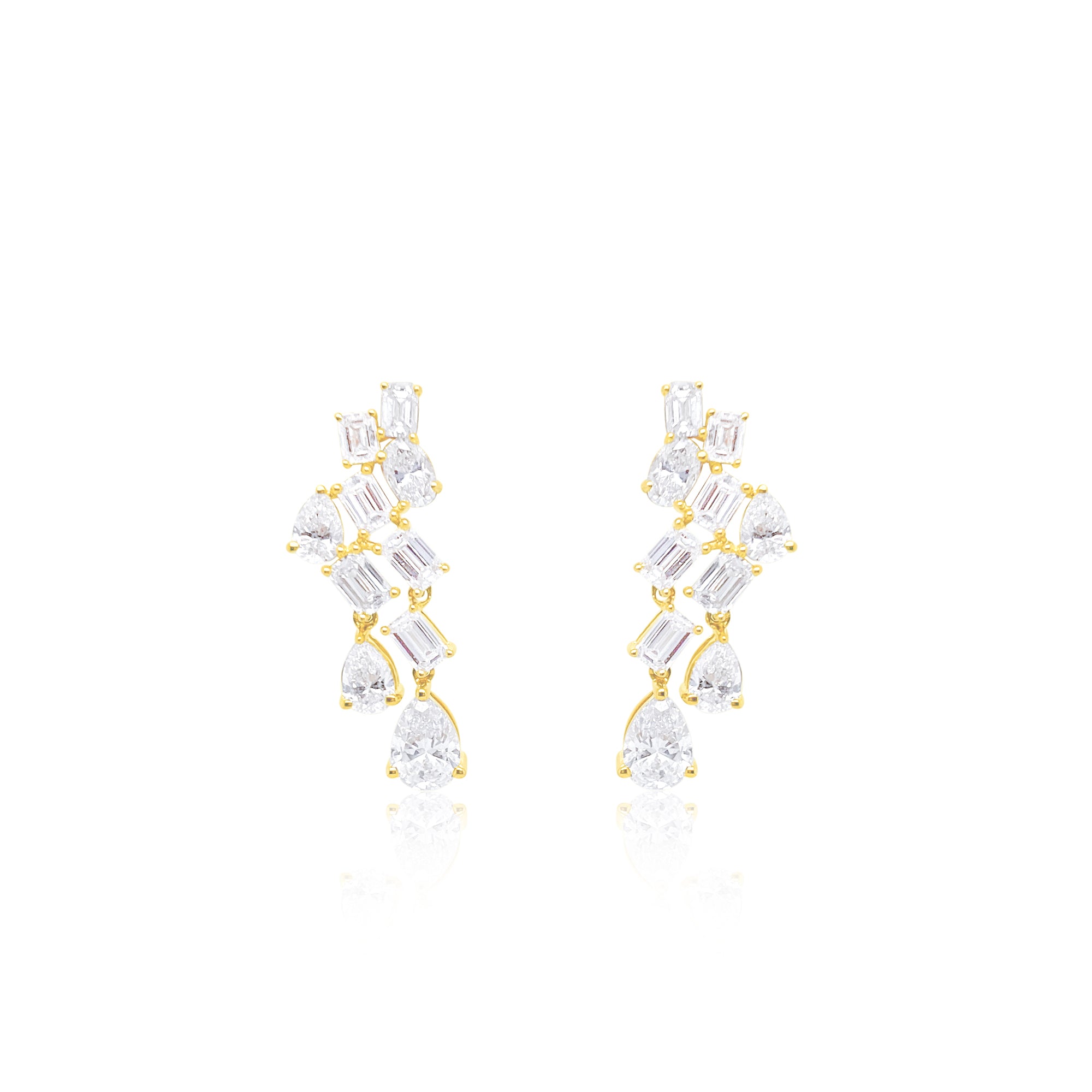 14 Kt Yellow Gold Emerald Pear And Oval Cut 3.94 Ct Diamond Statement Earrings