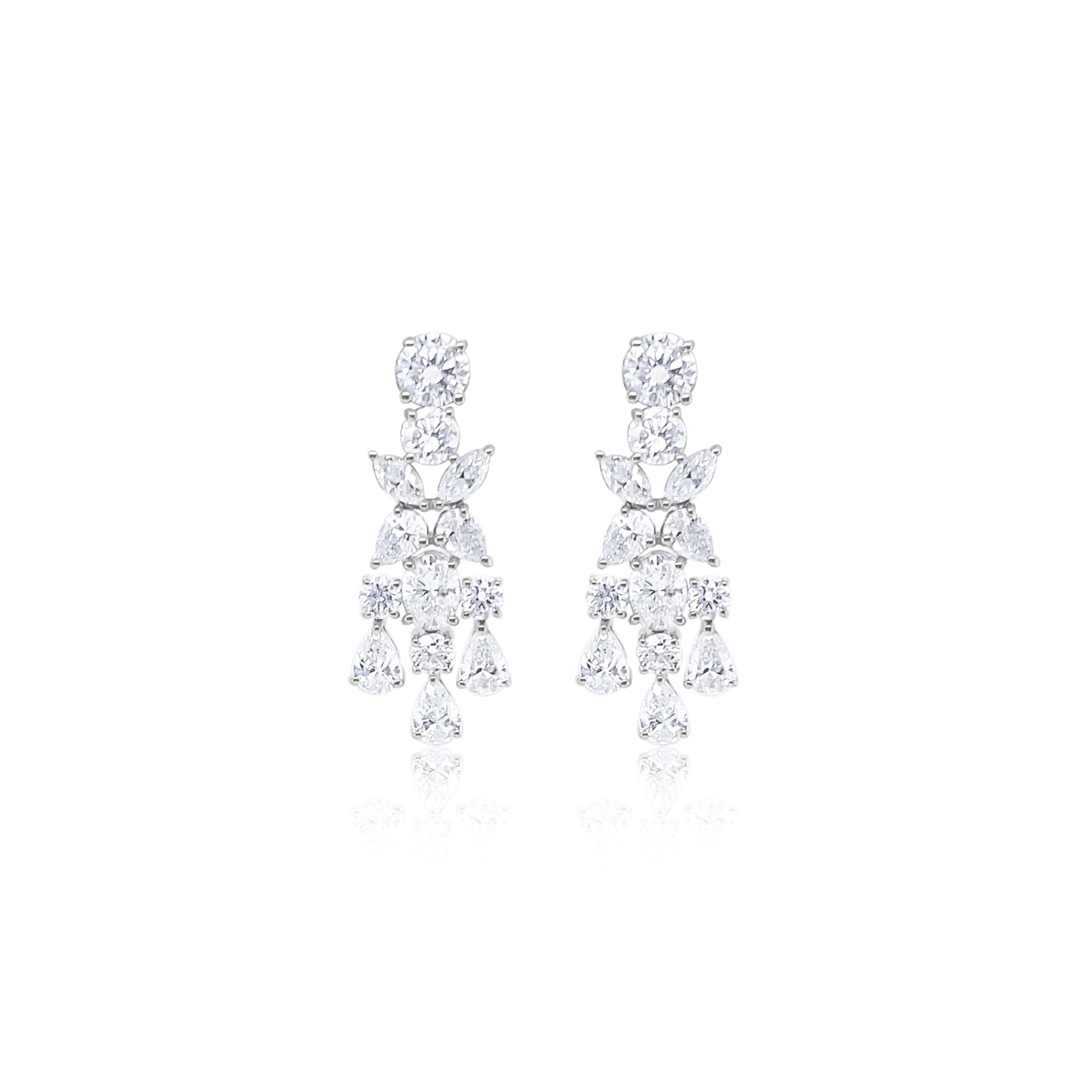14 Kt White Gold 3.10 Cts Diamond Drop Earrings