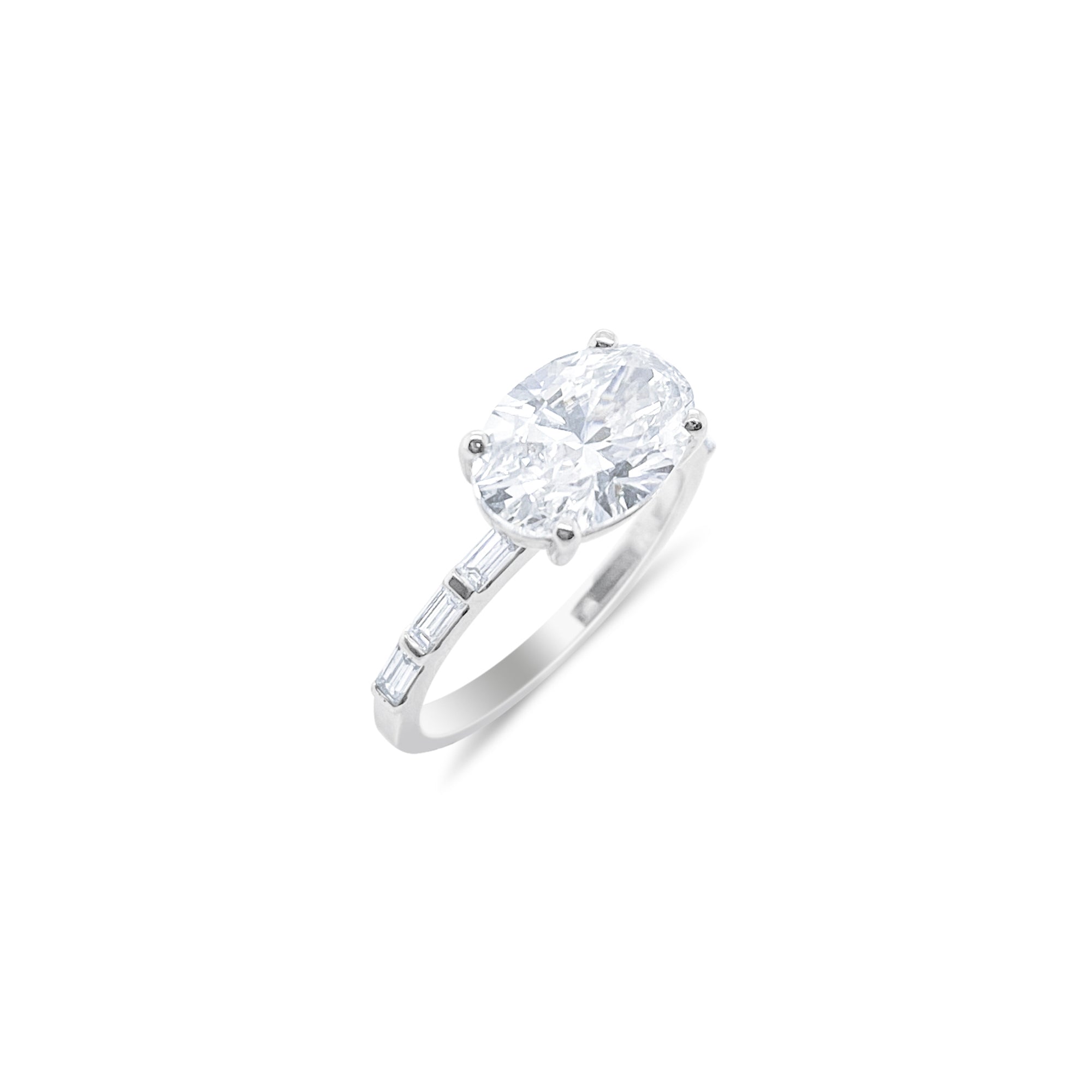 White Gold Oval Diamond Engagment Ring