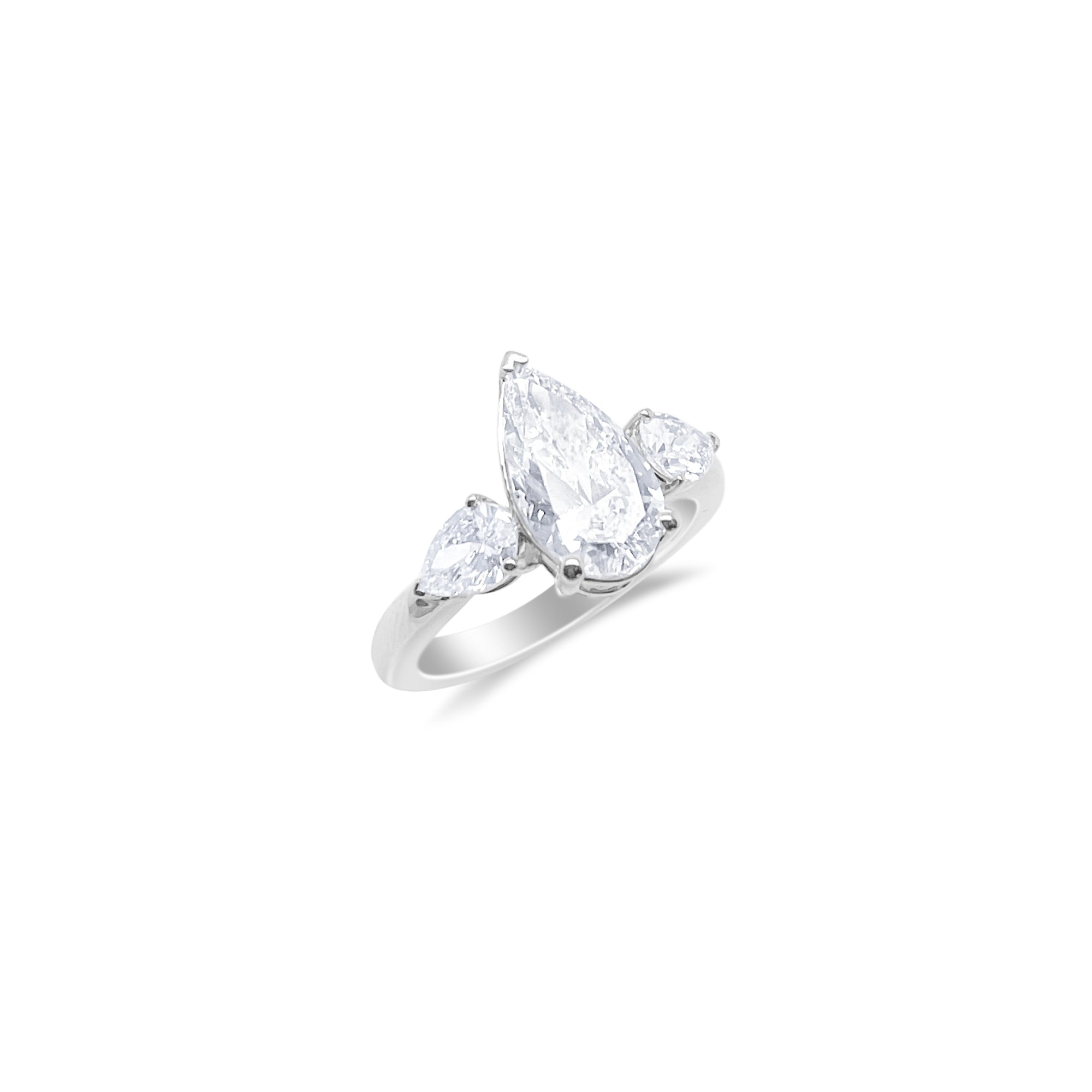 Lab Diamond Engagement Ring: Pear