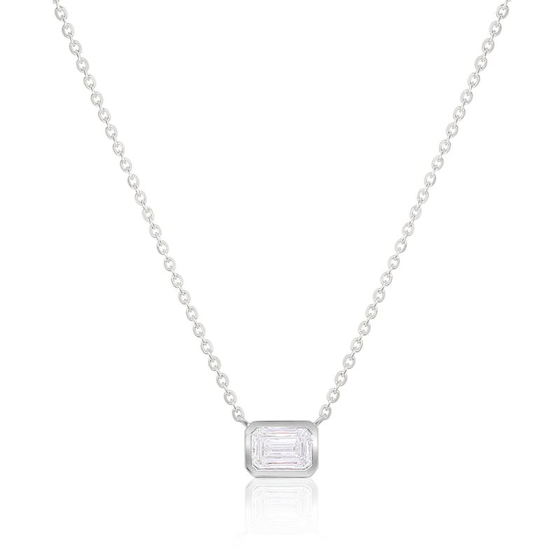 14 Kt White Gold Emerald Cut 1.04 Ct Diamond Necklace